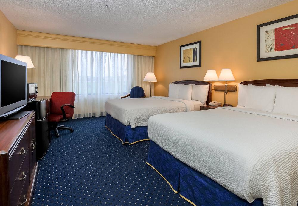 Courtyard By Marriott Dallas Луїсвілл Екстер'єр фото