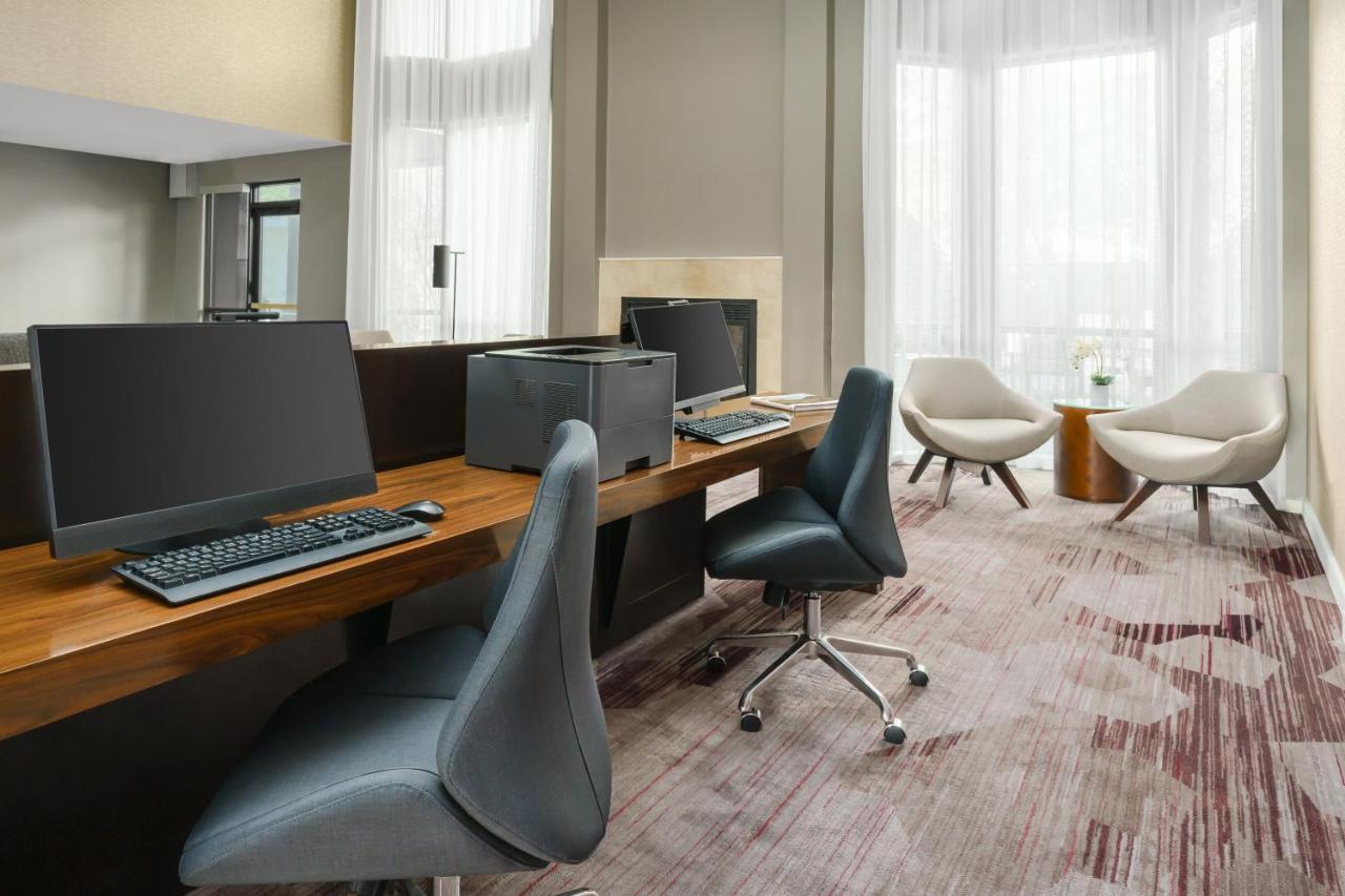 Courtyard By Marriott Dallas Луїсвілл Екстер'єр фото