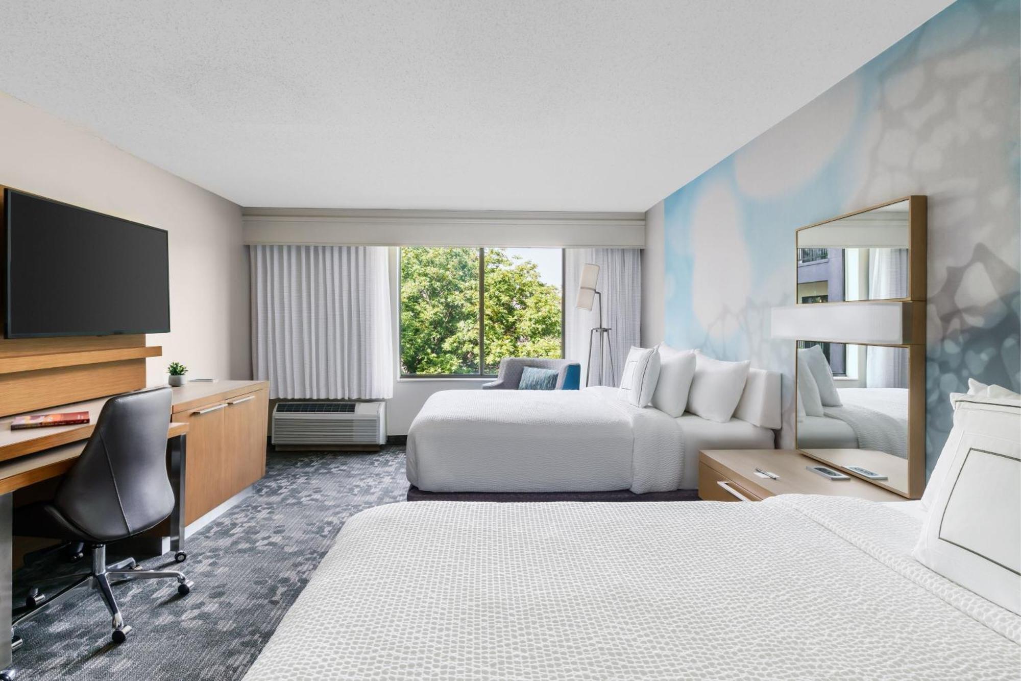 Courtyard By Marriott Dallas Луїсвілл Екстер'єр фото